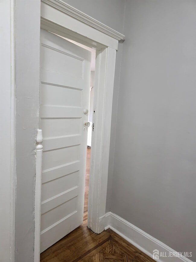 Photo - 473 N Grove St Unit 1