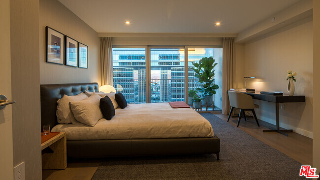 Building Photo - 2025 Ave of the Stars Unit 209 Rental