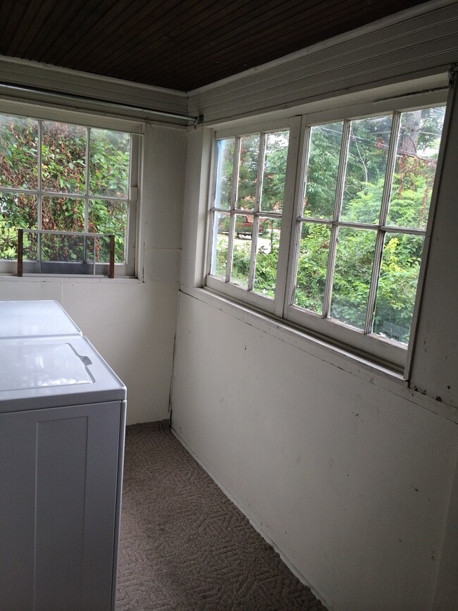 213 S Clark St Unit 1