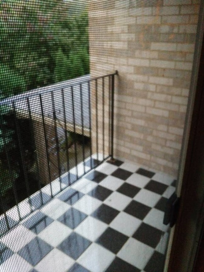 Building Photo - 8351 W 87th St Unit Hickory hills Condo