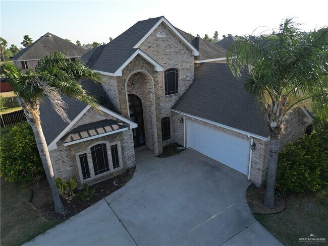 33 Blue Jay Dr