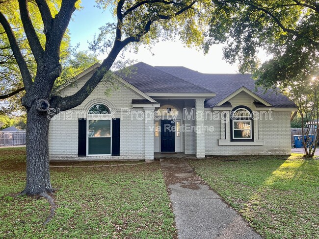 Photo - 208 Bonham Dr House