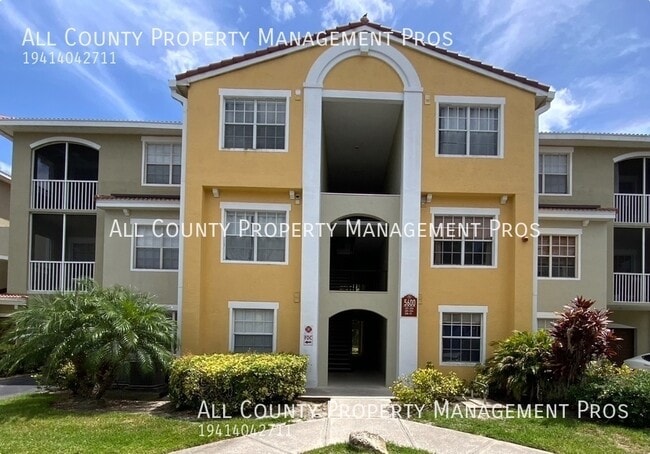 Building Photo - 5600 Bentgrass Dr Unit 108