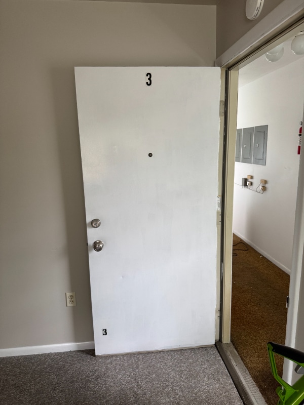 Building Photo - 300 Kinne St Rental