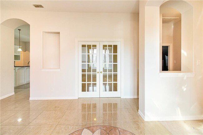 Photo - 39 Summer Breeze Ave