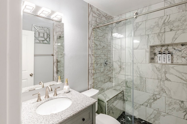 Photo - 6129 Wolff St