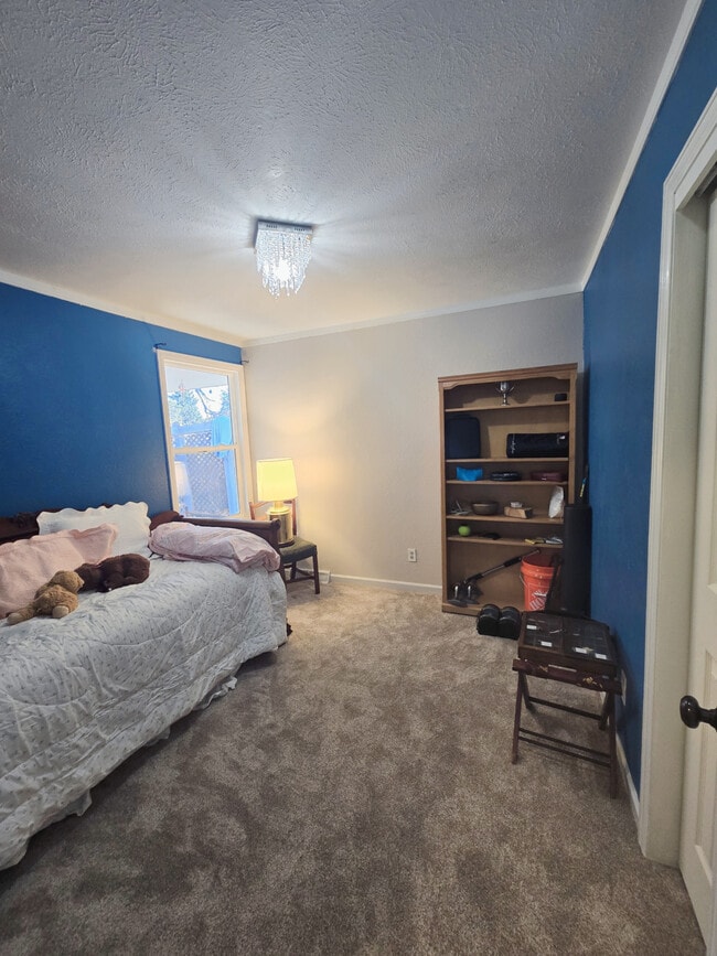 Photo - 1094 E 17th Ave