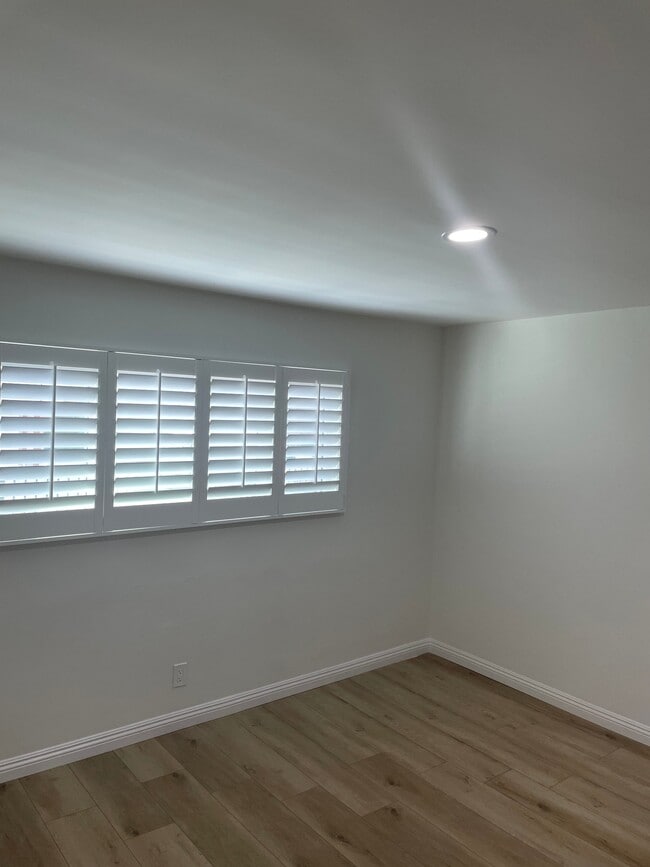 Photo - 1602 Winona Blvd