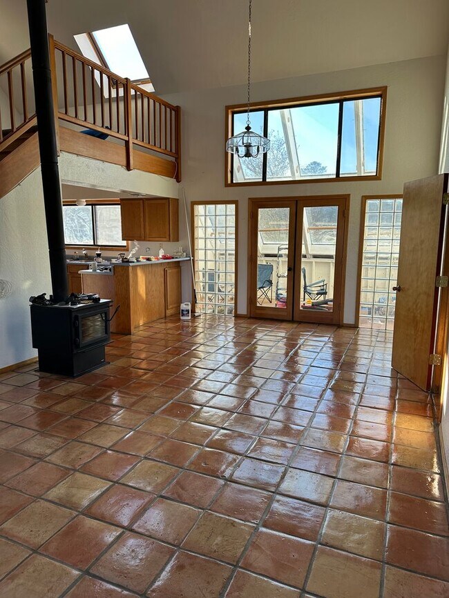 Photo - wonderful 3 bedroom home in serene setting