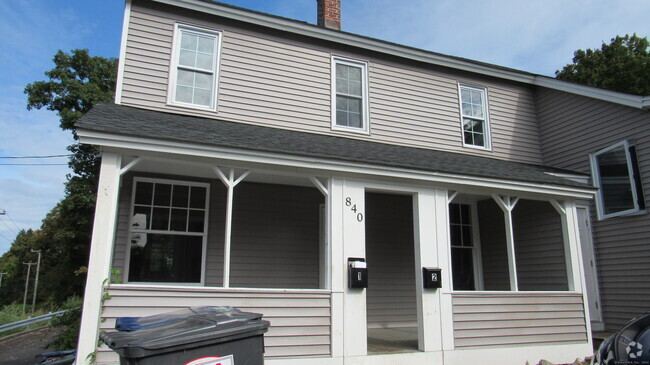 Building Photo - 840 Main St Unit 1st  Front Rental