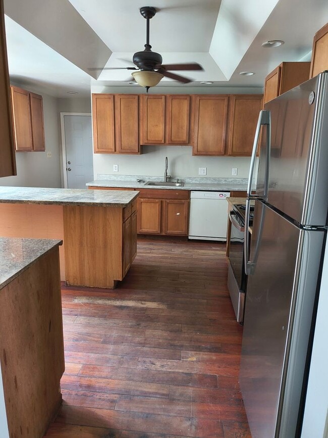 Photo - 212 S 3rd St Unit Apt 1