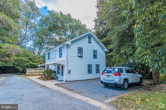 Building Photo - 1 S Cherry Grove Ave Unit 1A Rental