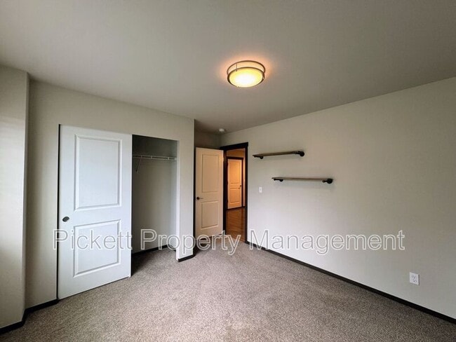 Photo - 3530 Springbrook Ln