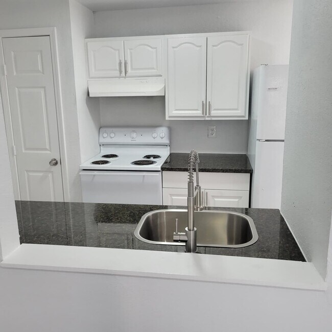 Photo - 8605 Meta St Unit A