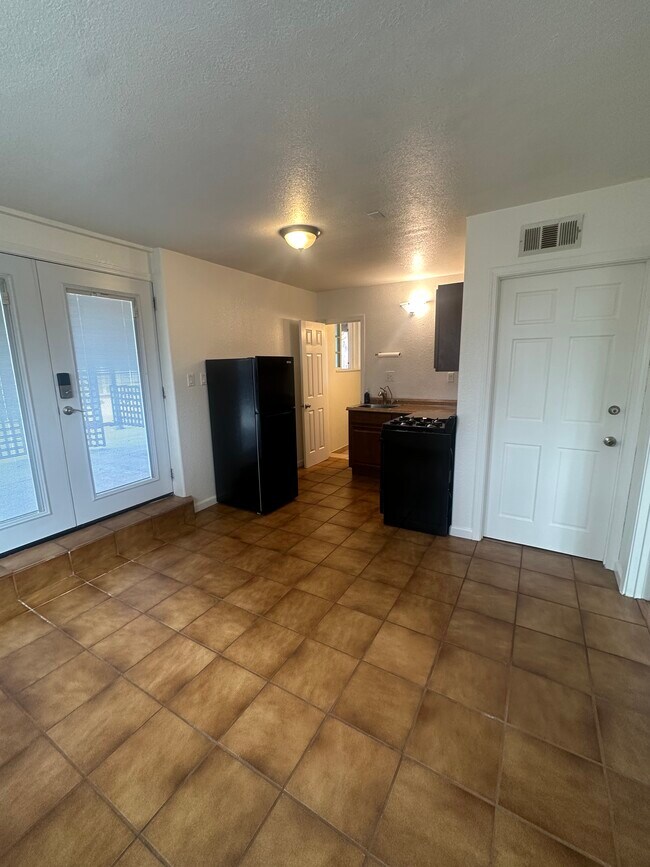 4075 Draco Dr House House Rental in Lompoc, CA
