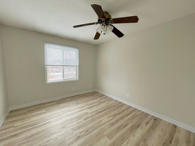Photo - NW Pine Apartments