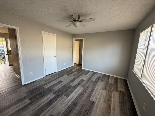 Photo - 4520 Columbia Ave Unidad 2