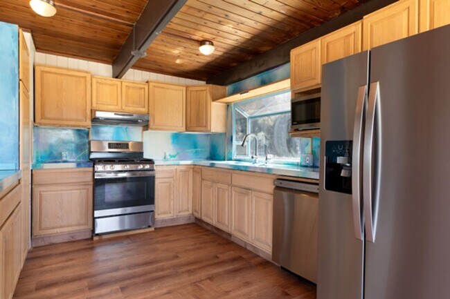 Photo - 3 Bedroom / 2 Bath Pet Friendly Home In Waimea!