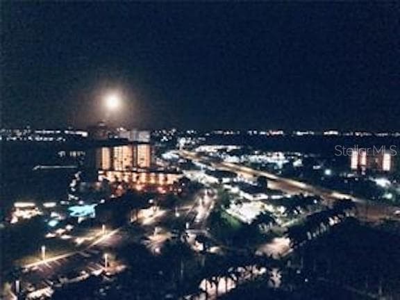 Building Photo - 5220 Brittany Dr S Unit 501