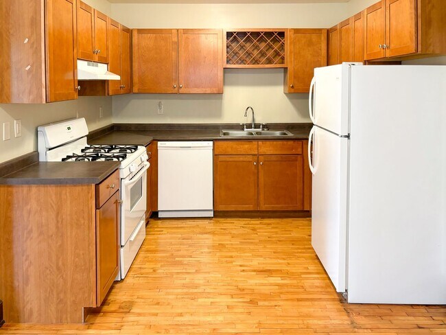 Photo - Stratford Flats