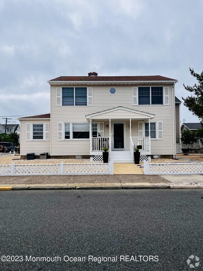 Building Photo - 1100 Barnegat Ave Rental