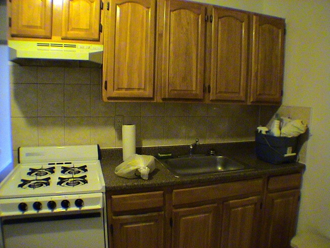 Building Photo - 31-48 48th St Unit 3