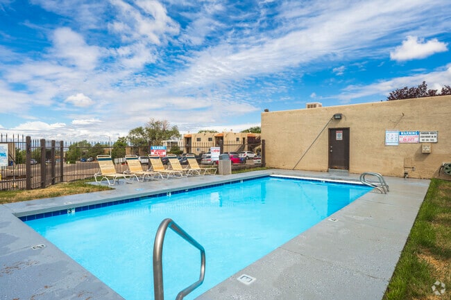 Pool - Panorama Heights