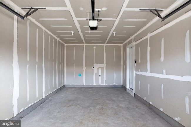 Photo - 436 Whirl Ln