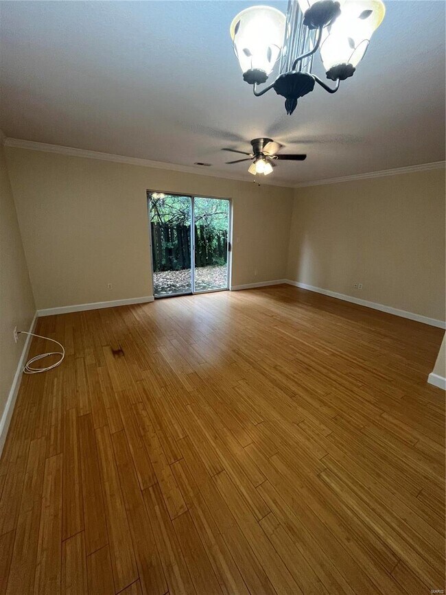 Photo - 815 Woodside Creek Dr