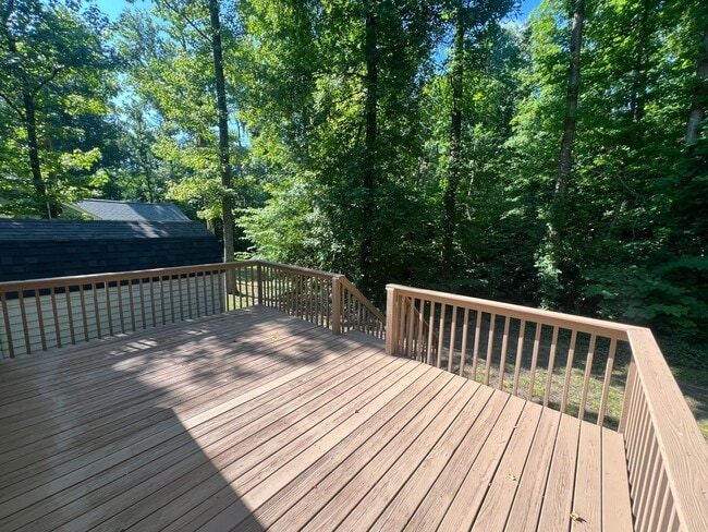 Photo - 2319 Oak Leigh Dr