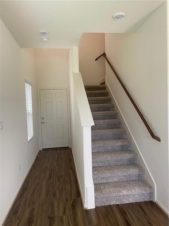 Photo - 162 Andross Ln