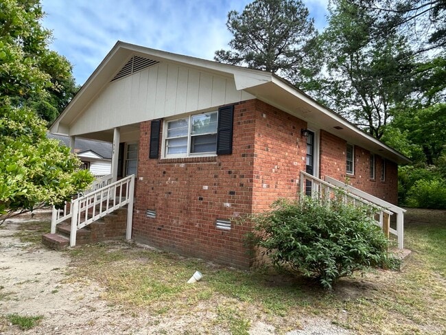 Photo - 3 bedroom, one bath house for rent