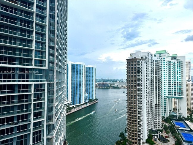 Photo - 495 Brickell Ave Unit 2806
