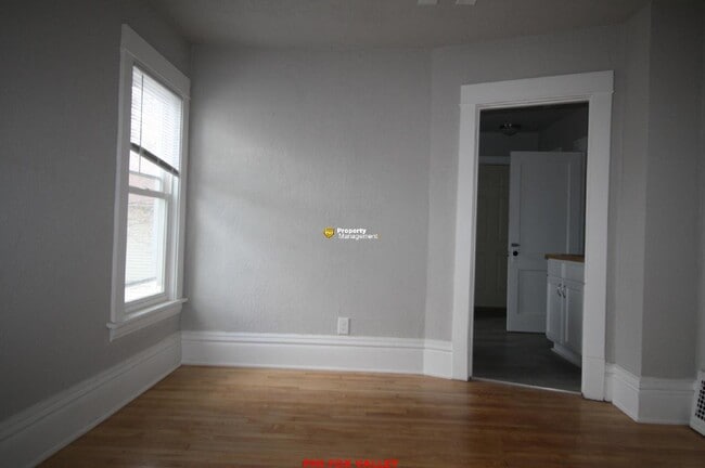 Photo - Large refurbished 3 Bedroom Upper Unit UPPER