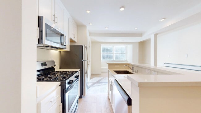 Photo - 4742 Balboa St Unit 2