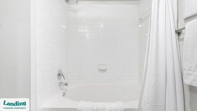 Photo - 12500 Shadowglen Trce Unidad 10205.1408873