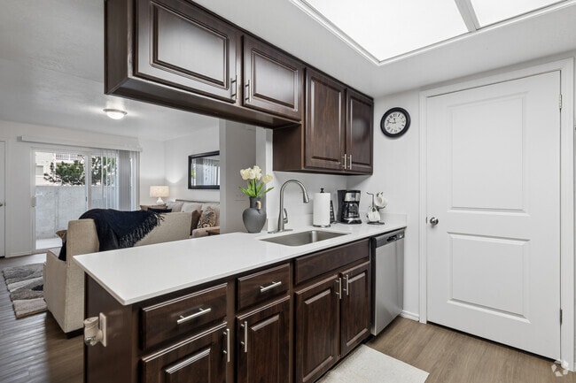 2BR, 2BA - 1,180SF - Kitchen