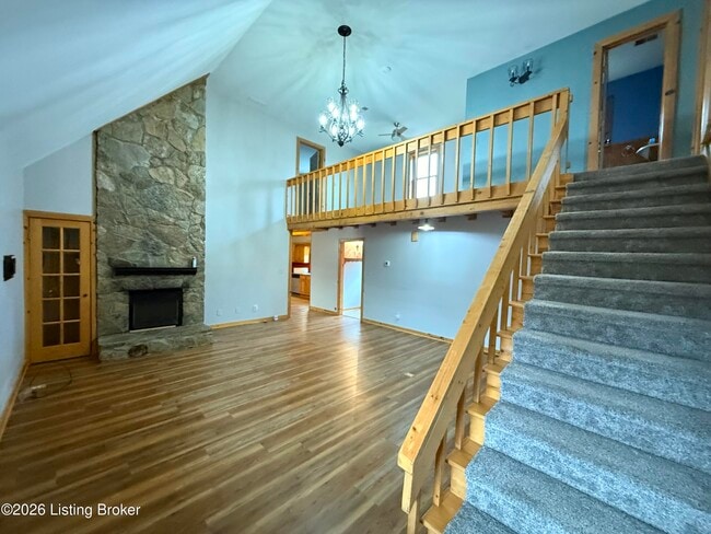 Photo - 207 Lake Shore Dr