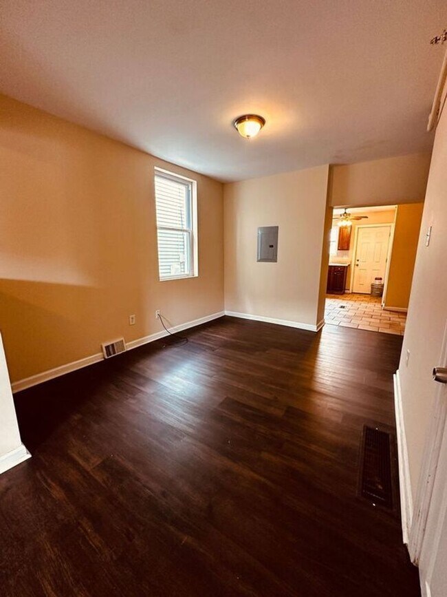 Spacious 4 Bedroom 1 Bath in Marcus Hook! Rental House Rental in