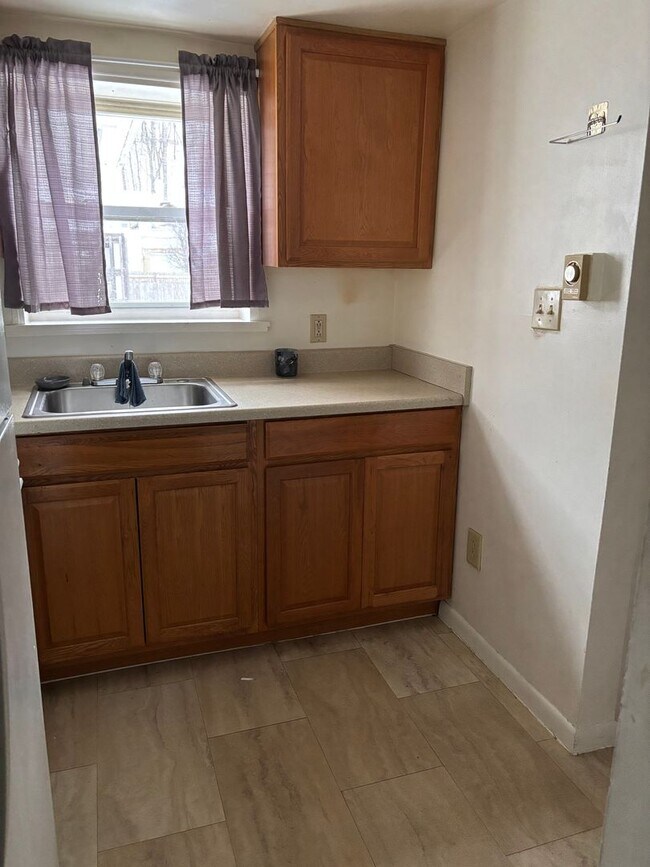 Photo - 816 22nd St Unit 816 22nd St / Apt 3