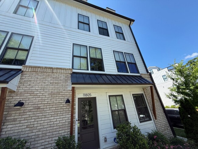Beauitiful Home in the heart of Ballantyne!! - Beauitiful Home in the heart of Ballantyne!!