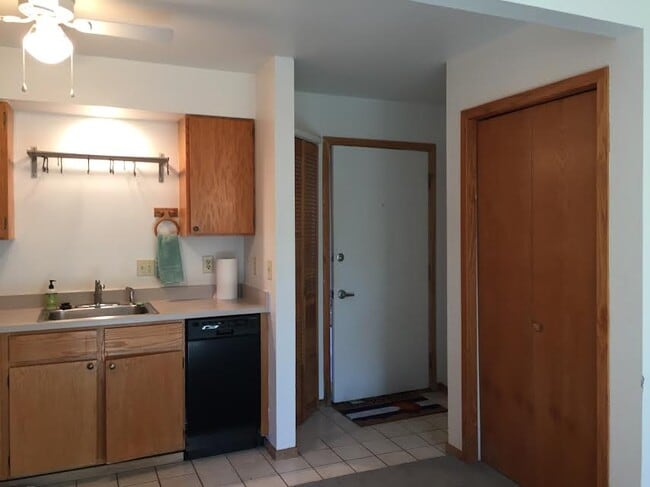 Photo - 2711 Mapleton Ave Unidad 8