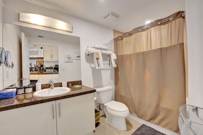 Photo - 2889 McFarlane Rd Unidad SI FL10-ID1503959P