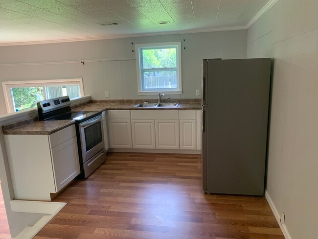 Photo - 415 12th Ave Unit Studio A