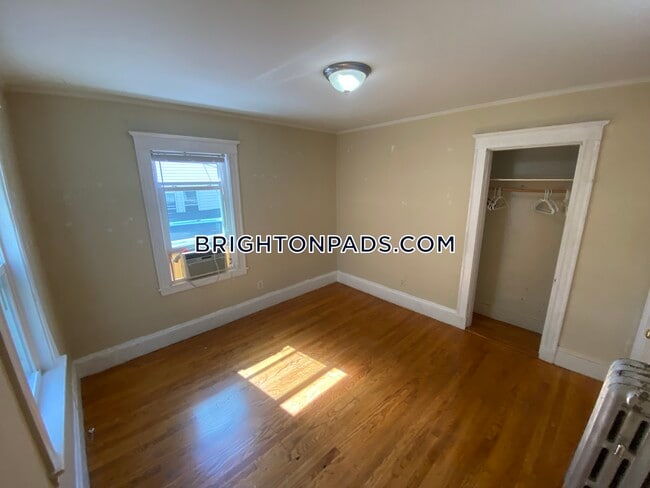 Photo - 28 Claymoss Rd Unit 1