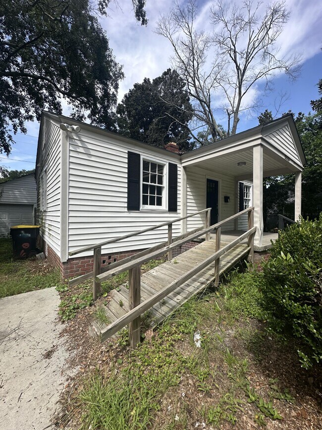 Photo - 2236 Greenwood St