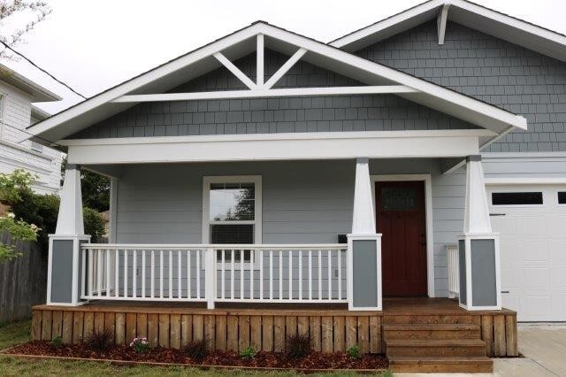 Photo - Henderson Center Gorgeous! Executive Home, Beautiful finishes