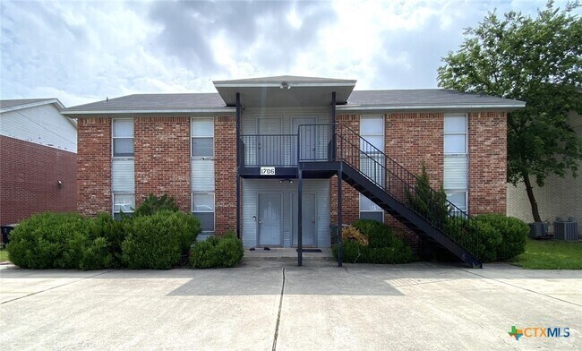 Building Photo - 1706 Windward Dr Unit D Rental