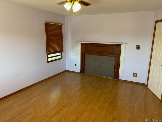 Building Photo - 15 N Crescent Dr Unit 2