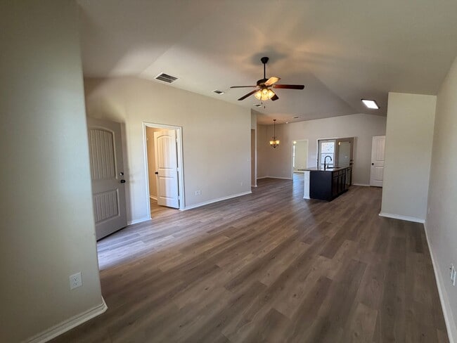 Photo - 3/2 in Frenship ISD, available MAY!!!
